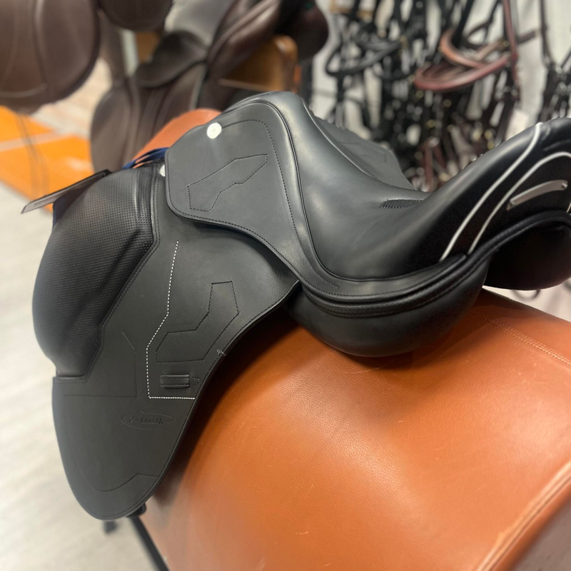 Prestige X-Breath Double Flap Dressage Saddle - Black - 17 - 34-3